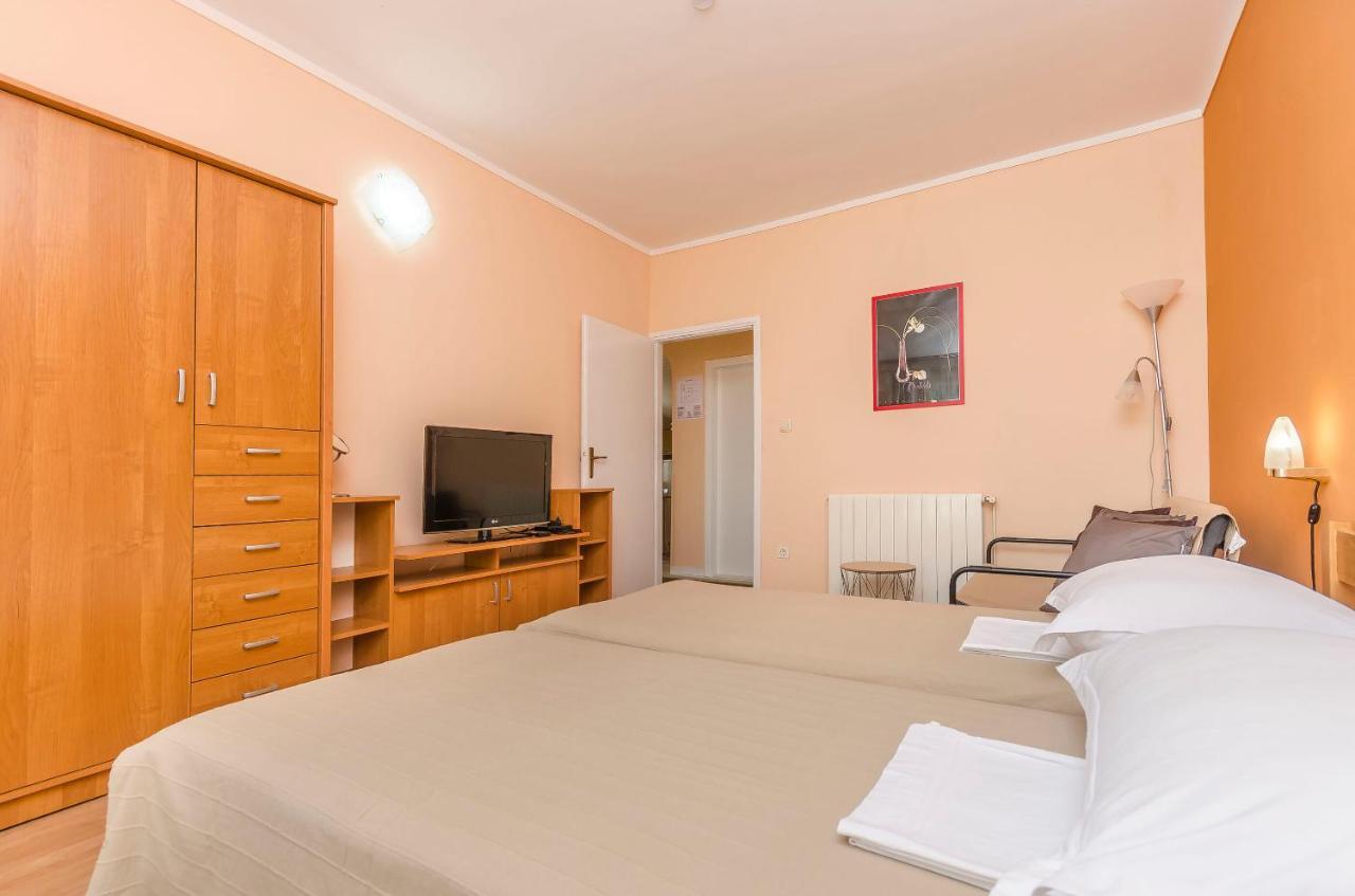 Apartments Sunset Beach โวดีเซ ภายนอก รูปภาพ